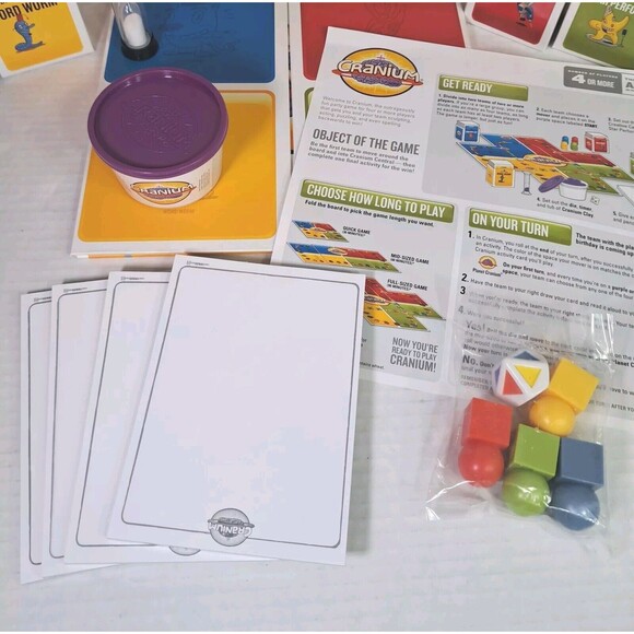 Hasbro Cranium 3 in 1 Board Game Adult 2009 600 Cards Complete Dice Bagged - Picture 4 of 7
